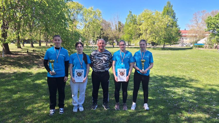 Első helyen végeztek a Hunyadis kadétlányok 🏆