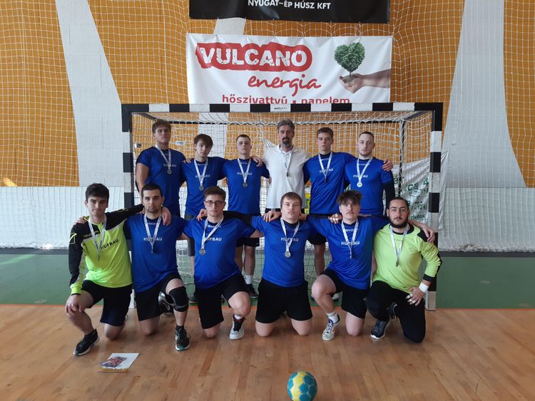 Kézilabda elődöntő Sárváron 🤾