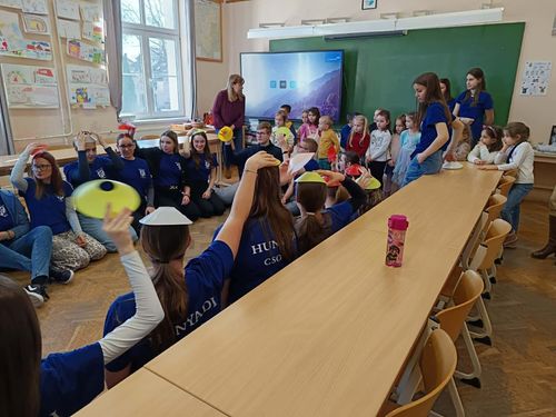 Vidám játékos délelőttre hívtuk a Csornai Bóbita ovi Lurkó csoportját 🌼🌸